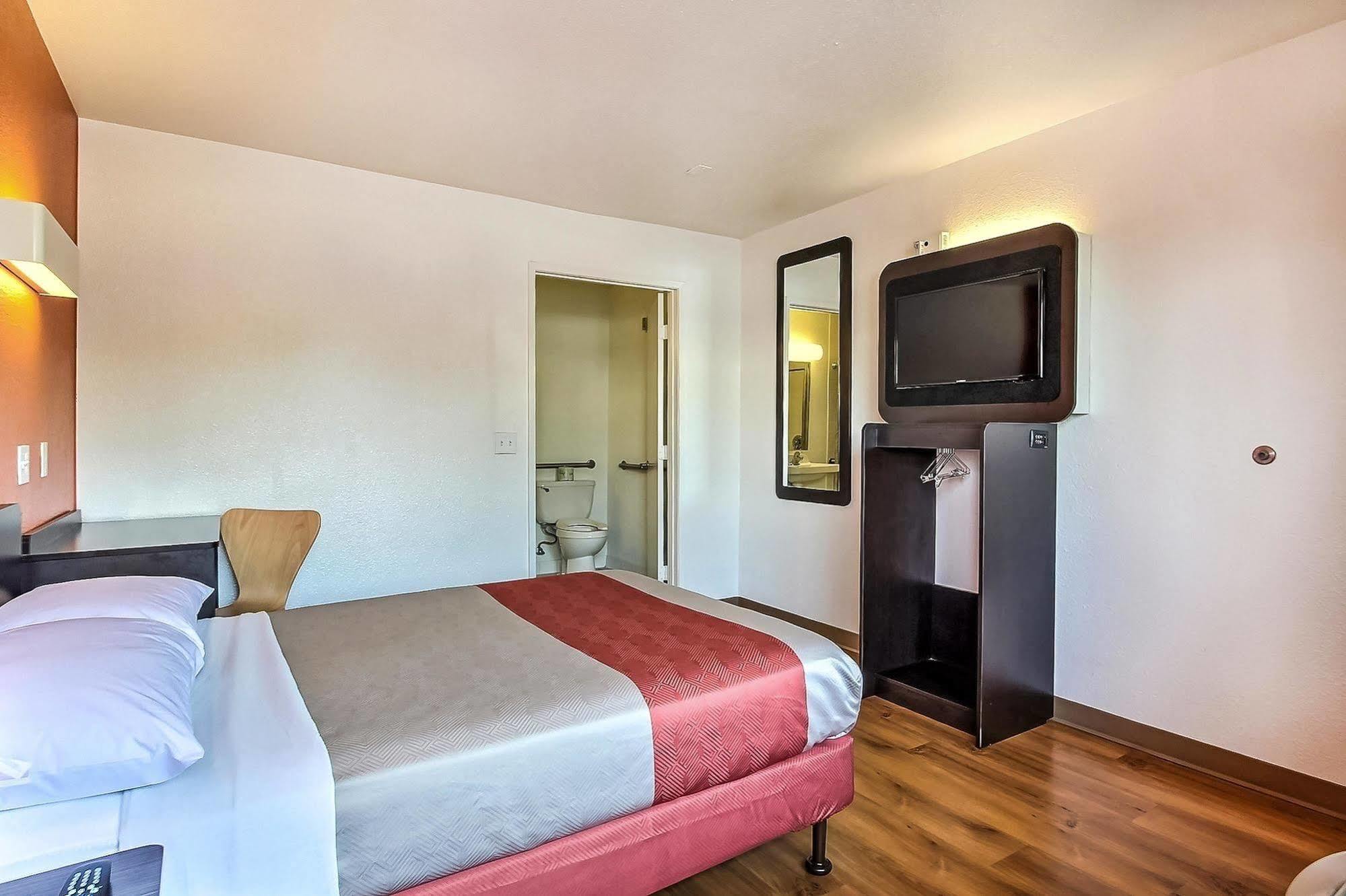 Motel 6-Sunnyvale, Ca - South Экстерьер фото