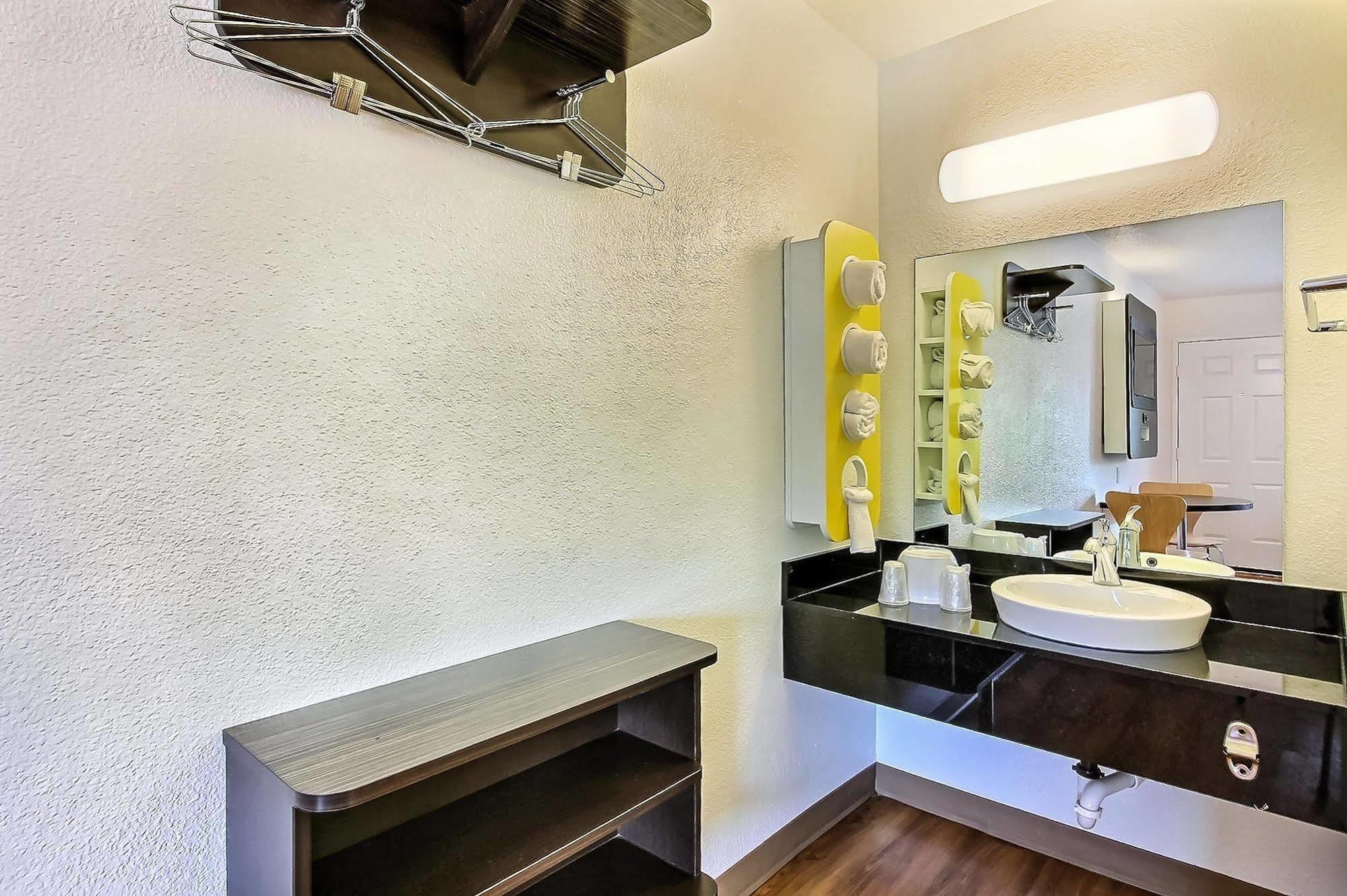 Motel 6-Sunnyvale, Ca - South Экстерьер фото